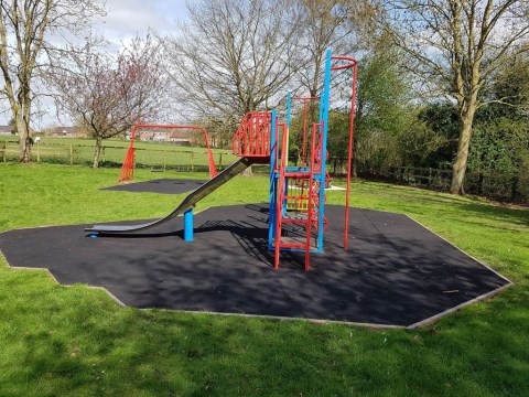 Playground Safety Surface Cleaning
